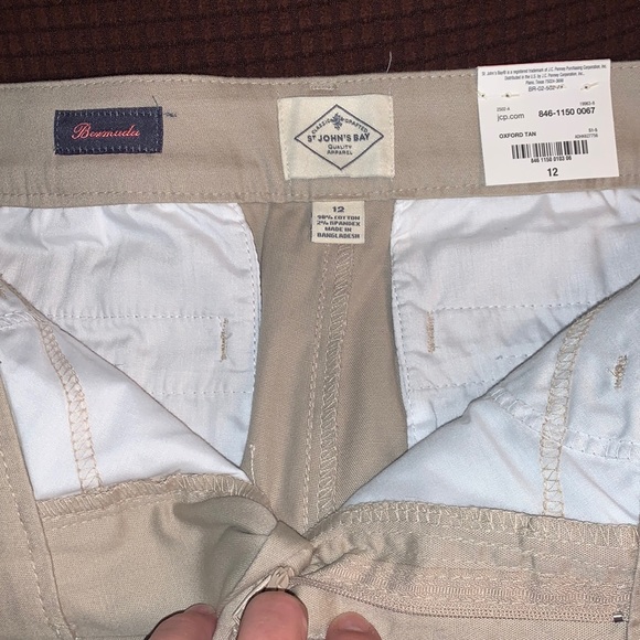 BERMUDA SHORTS BRAND NEW!!! - Picture 3 of 14